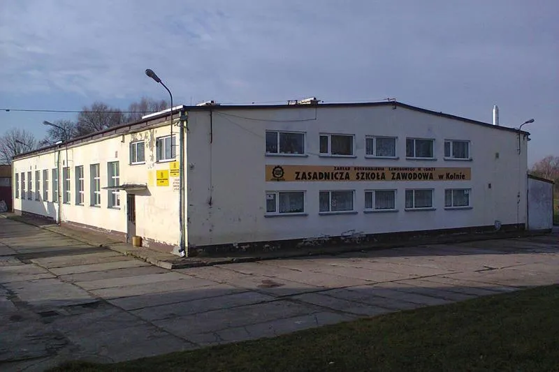 Czy szkoła zawodowa liczy się do lat pracy? Oto najważniejsze zasady, które musisz znać!