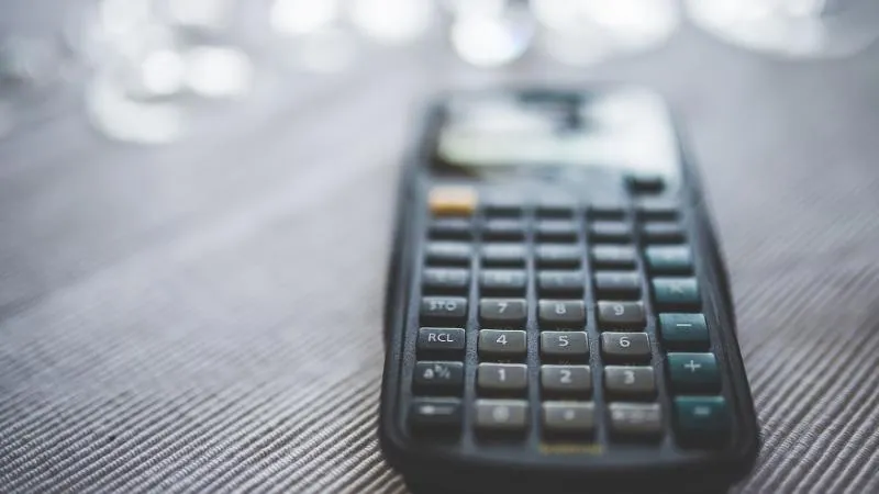 Kalkulator średniorocznego zatrudnienia