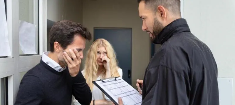 Komornik a umowa zlecenie