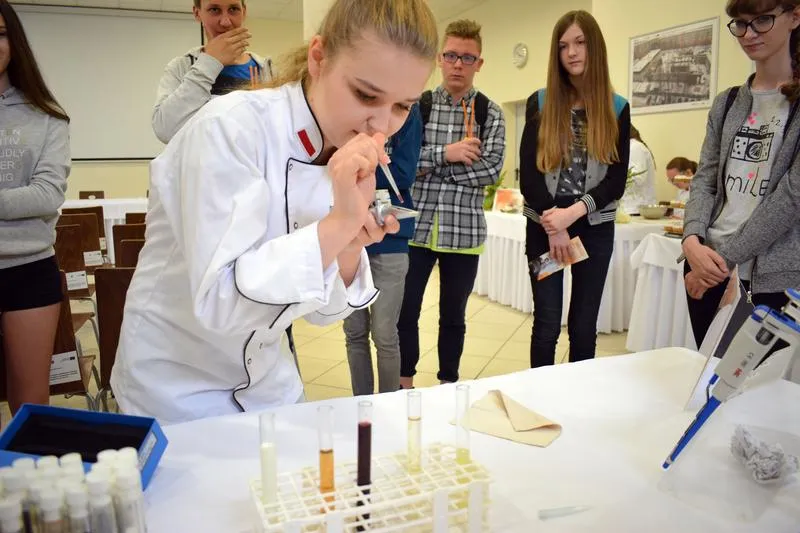 Szkoła branżowa vs technikum