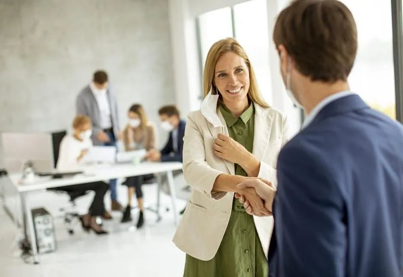 Wykorzystanie lokalnych społeczności w rekrutacji
